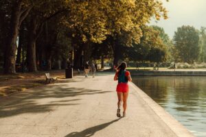 Spastische Bewegungsstörung: Ursachen, Symptome und Therapiemöglichkeiten